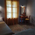 Smaragdi And Apartment *