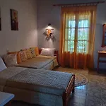 Apartmán Smaragdi And *