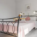 Apartament Smaragdi And *