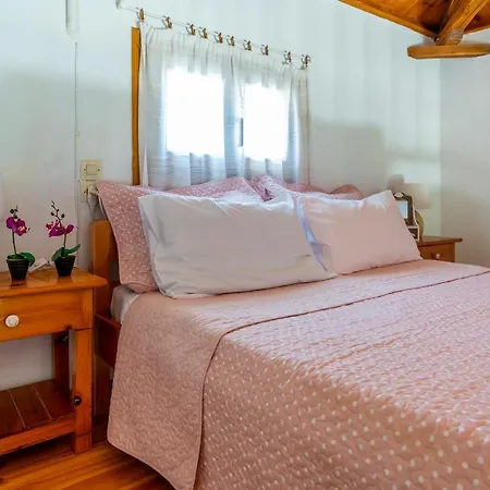 Apartament Smaragdi And *