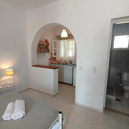 Smaragdi And Skopelos stad