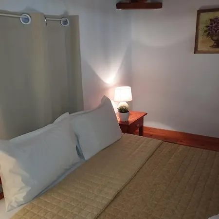 Smaragdi Studios * Skopelos Town