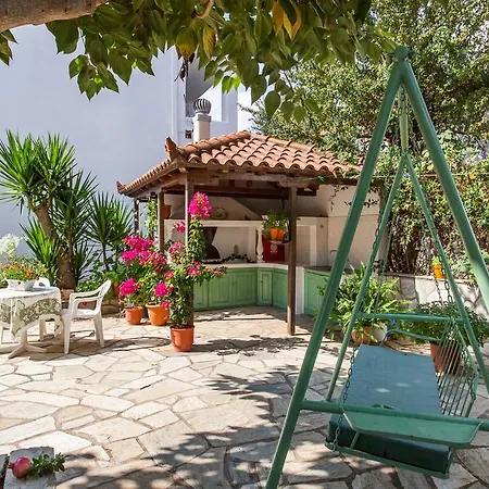 公寓 Smaragdi And *