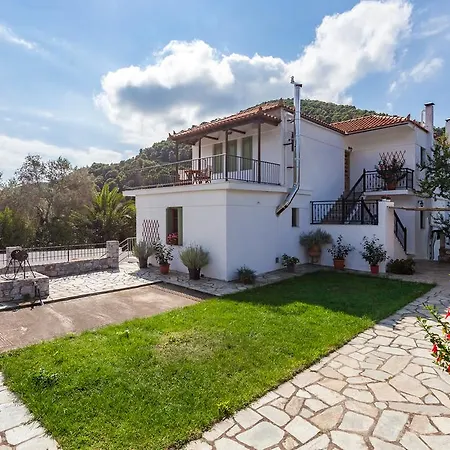 Daire Smaragdi And Skopelos